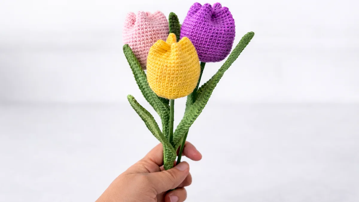 easy crochet tulip bouquet made with handmade crochet flowers and wire leaves