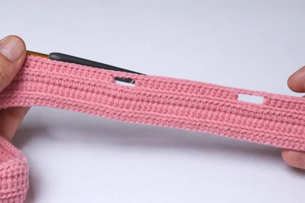 crochet headband slots openings for braiding technique tutorial